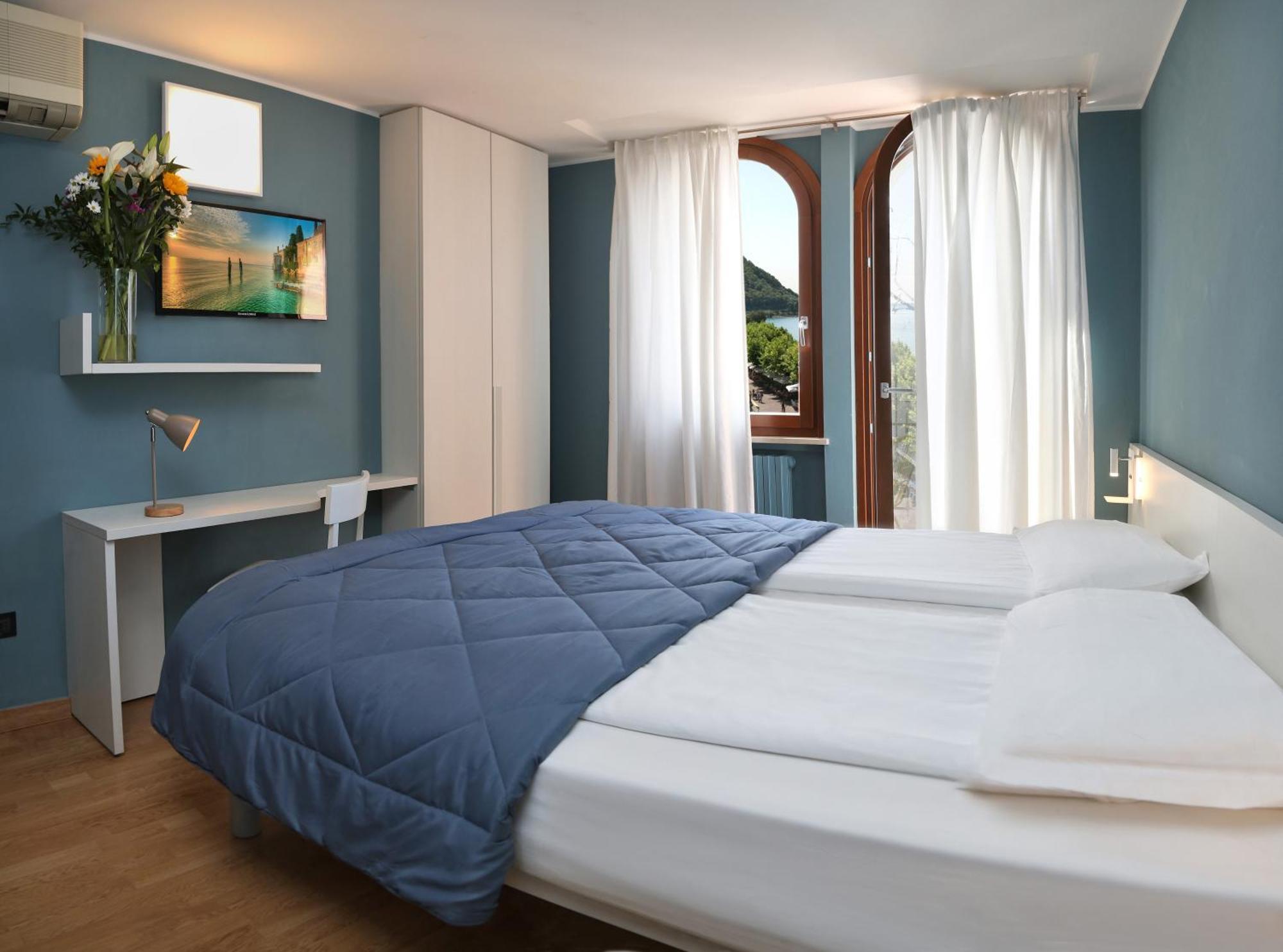 Albergo All'Ancora ガルダ エクステリア 写真